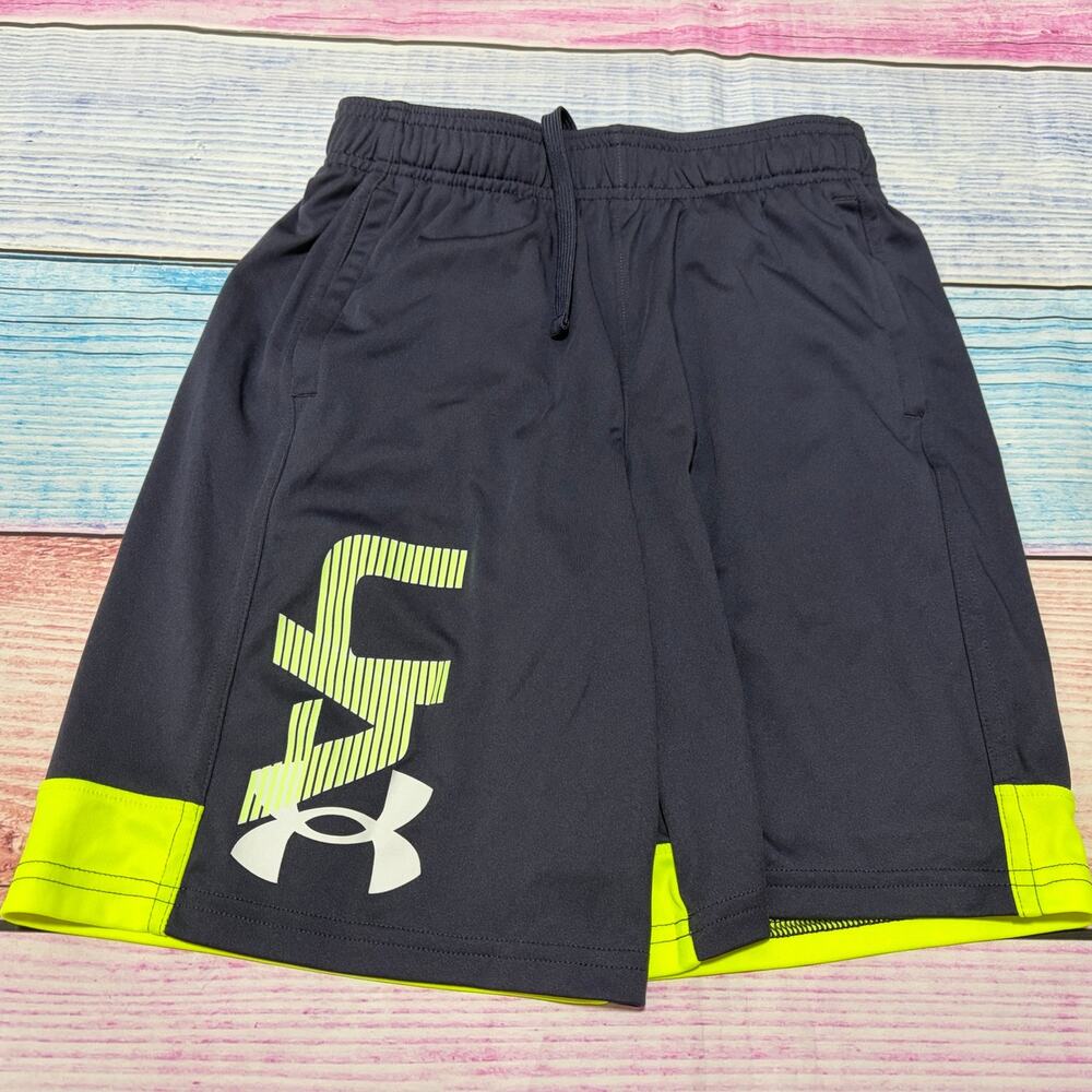 Under Armour Boys Youth Medium 10/12 Gray Athletic Shorts with Neon Accents EUC
